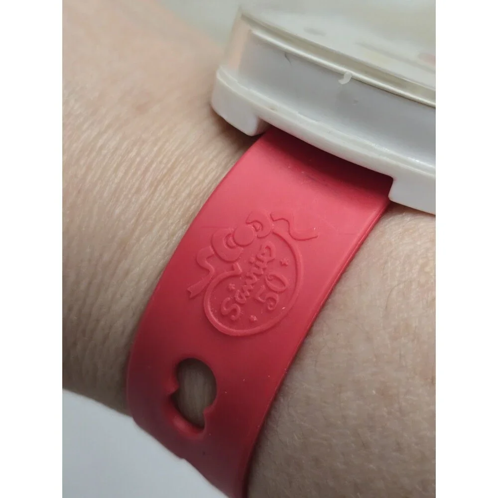2010 Hello Kitty 50th Anniversary McDonald’s Digital Wristwatch Red Need Battery